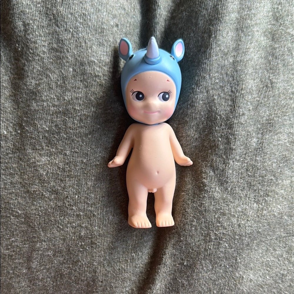 Rhino sonny angel